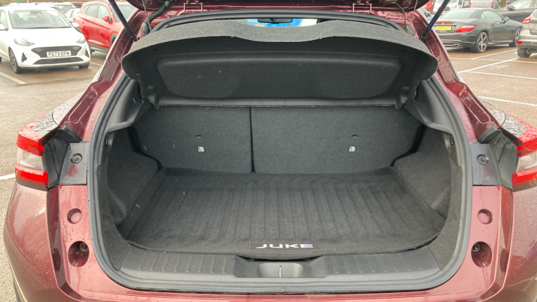 Nissan Juke 1.0 DiG-T 114 Tekna 5dr DCT Petrol Hatchback